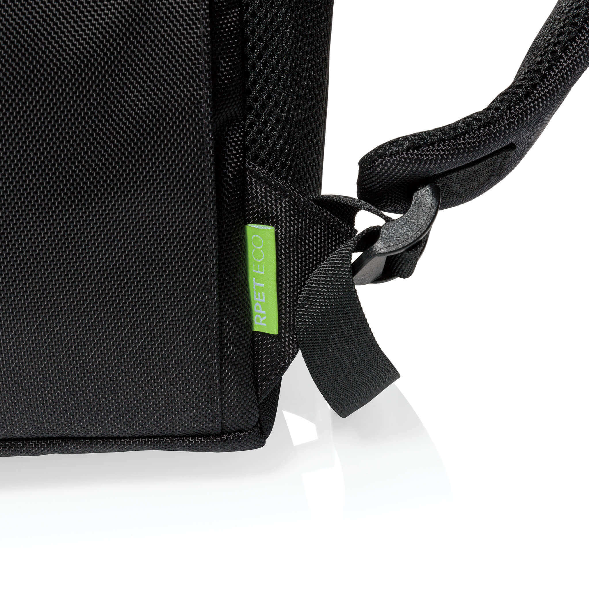 Detail of the straps of a backpack