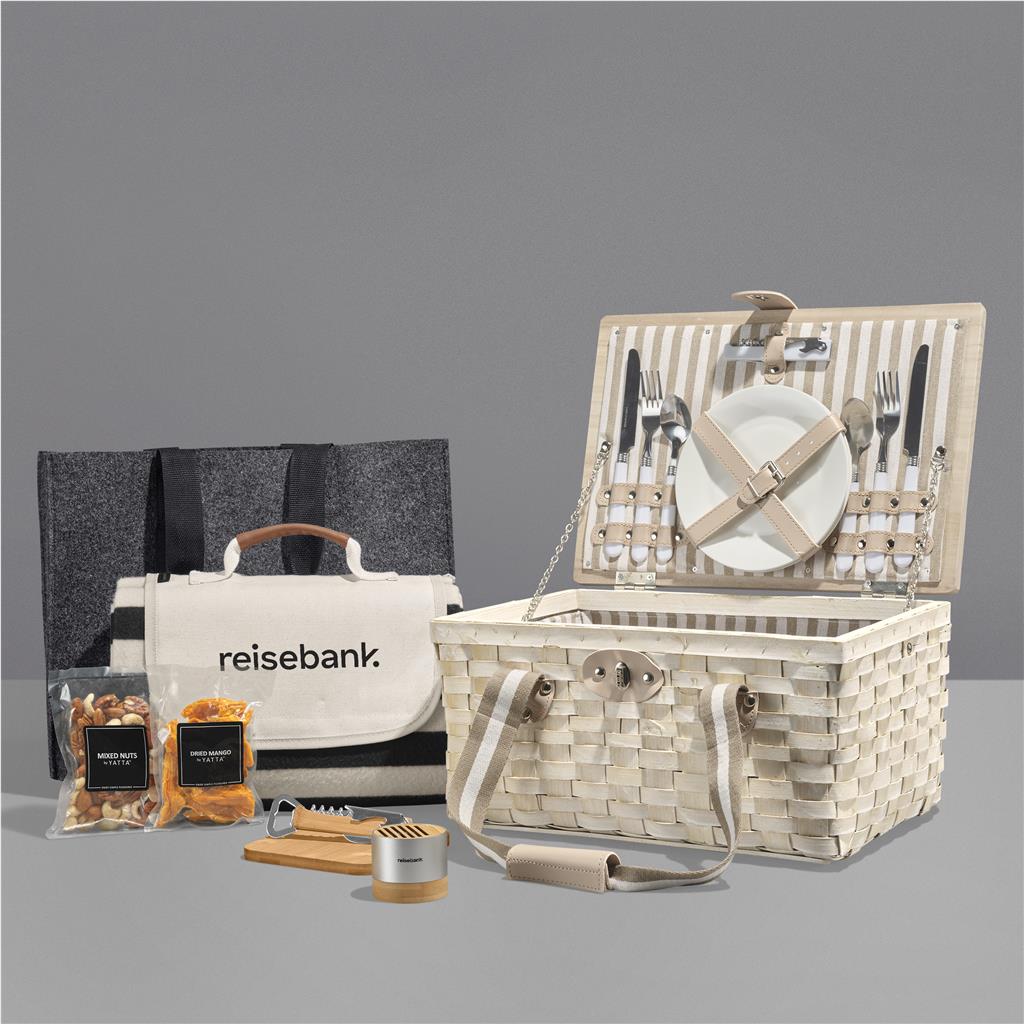 Golden Glances Hamper