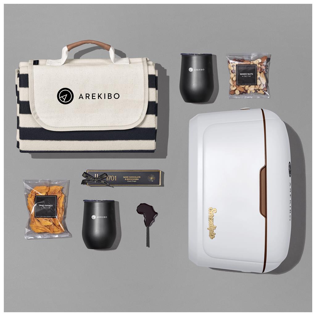 Outdoor Indulgence Hamper