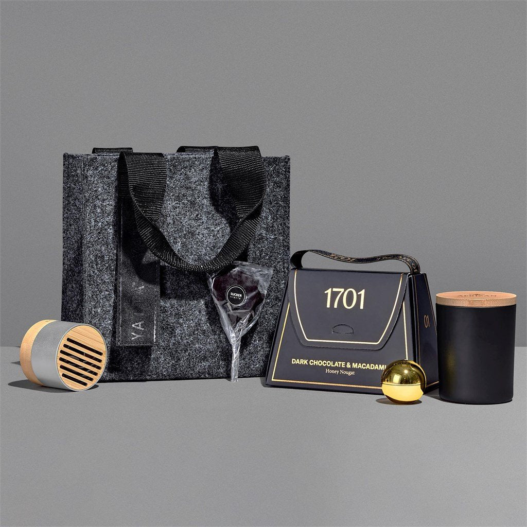 Basic Beauty Hamper GOLD - Ladies Hampers,Tech Hampers