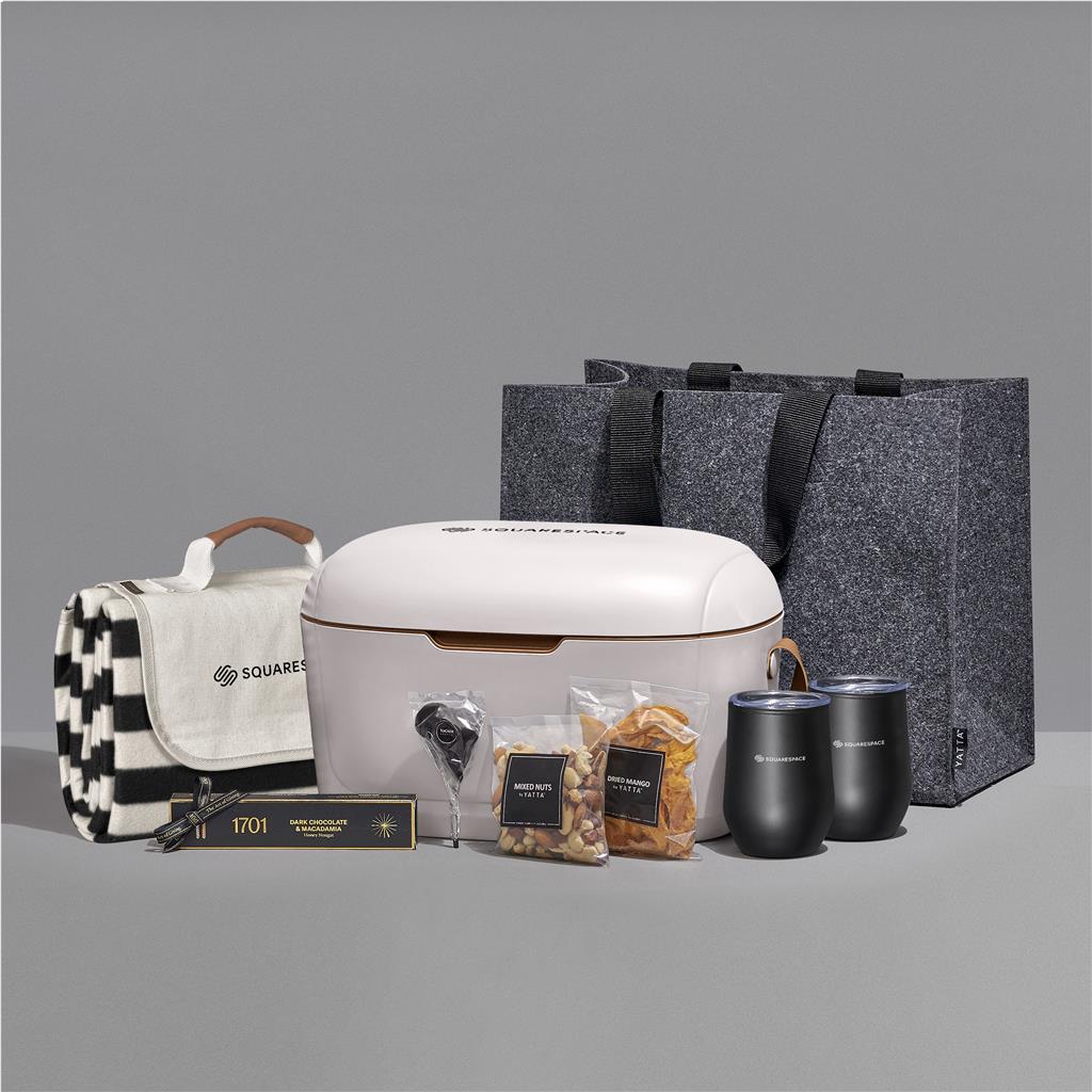 Outdoor Indulgence Hamper CREAM - Premium Hampers,Unisex Hampers,Outdoor Hampers