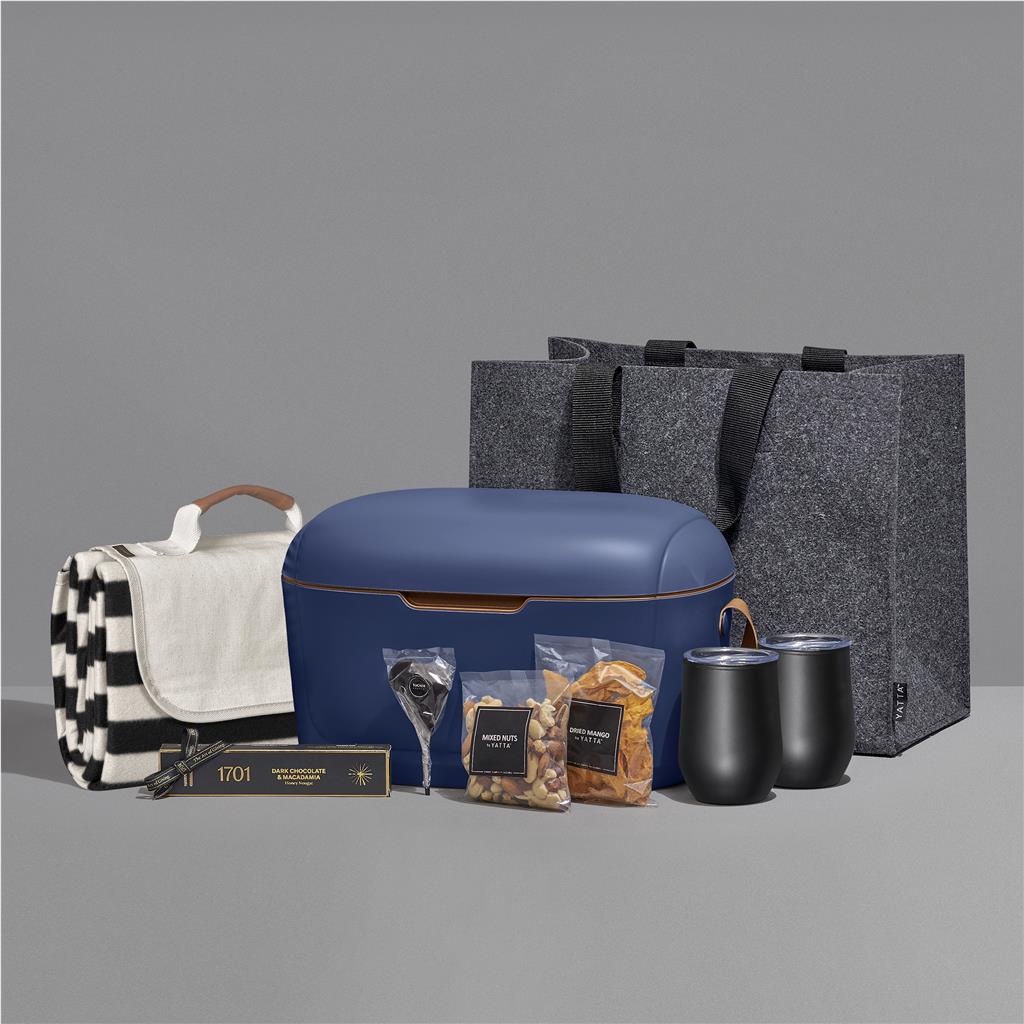 Outdoor Indulgence Hamper - Premium Hampers,Unisex Hampers,Outdoor Hampers