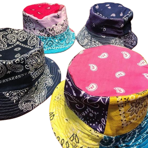Multi-coloured reversible bucket hats